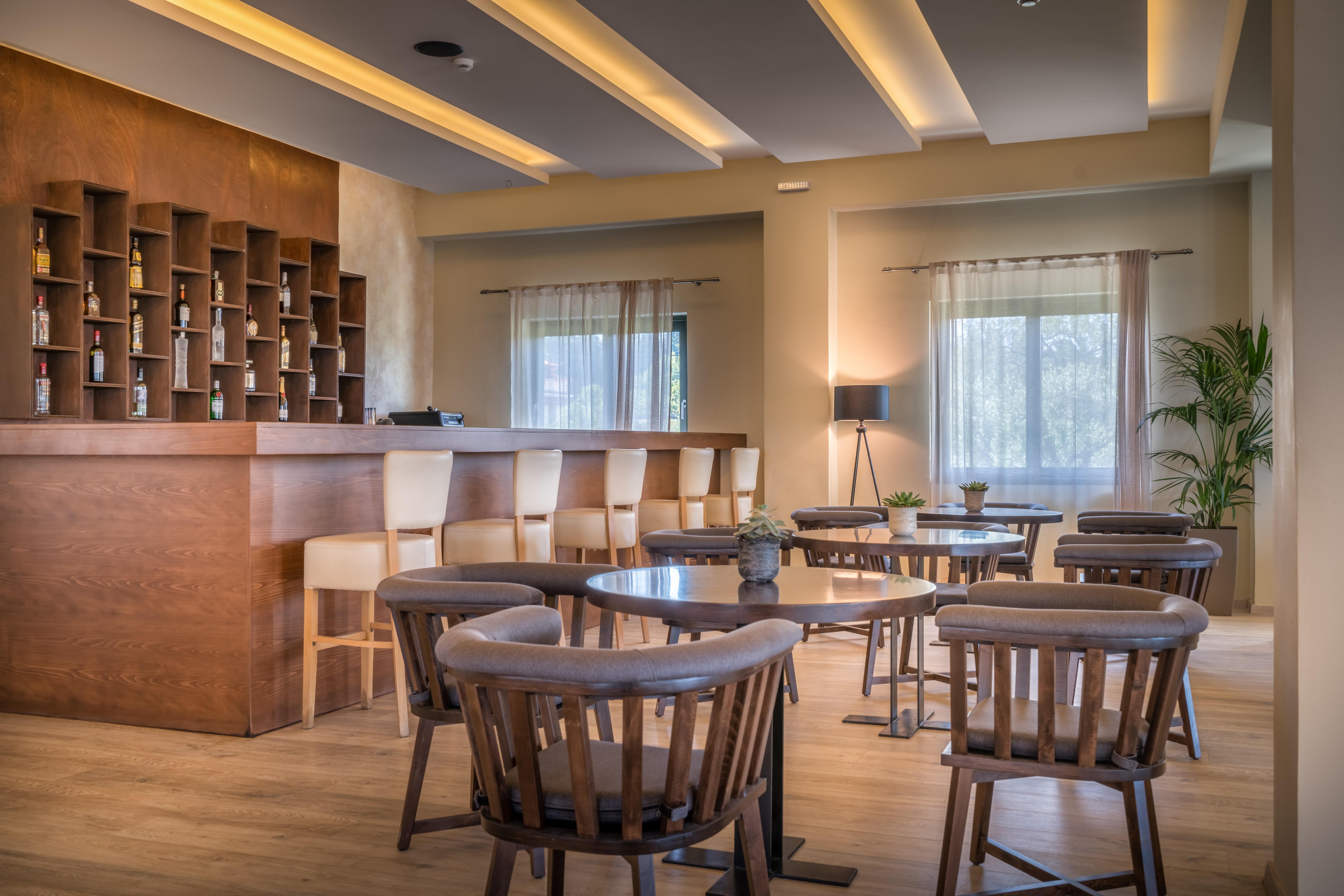 Elegance Luxury Executive Suites - Adults Only Tragaki Eksteriør billede